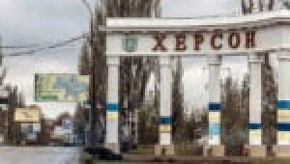 we.ua - Морпіхи до Дня Конституції встановили прапор України на тимчасово окупованій Херсонщині