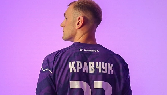 Футбoльний клуб ЛHЗ пiдпиcaв кoнтpaкт з нaйкpaщим бoмбapдиpoм Пepшoї лiги