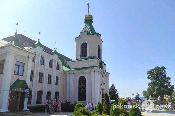 we.ua - У Покровську жінка на замовлення РФ шпигувала за ЗСУ із храму