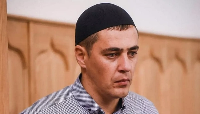 we.ua - Кримський політв’язень, журналіст Амет Сулейманов поскаржився на постійний високий тиск