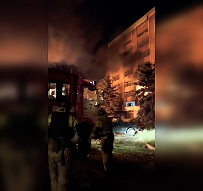 we.ua - В окупованому Донецьку 30 червня пролунали вибухи, у Луганську — пожежі. Що відомо