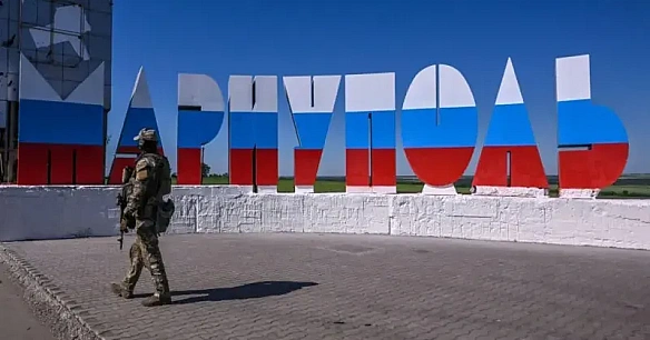 we.ua - Руїни, страх і дефіцит. Як живе окупований Росією Маріуполь, — ВВС
