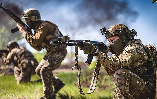 we.ua - Мир прийде як сніг на голову: майор ЗСУ Євген Карась дав оптимістичний прогноз про завершення війни