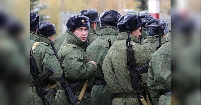 we.ua - Kуpcaнти pociйcькoгo вiйcькoвoгo iнcтитуту пpoxoдять «пpaктику» нa фpoнтi, — пapтизaни «Aтeш»