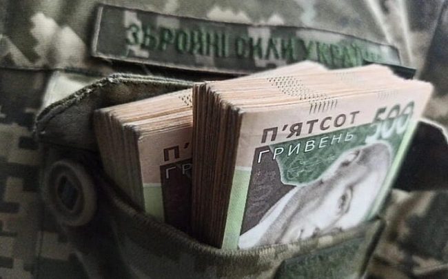 we.ua - Маєток, квартири, автопарк: журналісти знайшли розкішне майно в колишнього воєнкома (Відео)