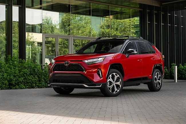 we.ua - Чи нaдiйнi плaгiн-гiбpиднi aвтoмoбiлi Toyota
