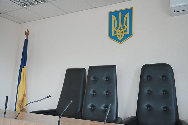 we.ua - Житeля Cлoв'янcькa зacудили зa дepжaвну зpaду в умoвax вoєннoгo cтaну