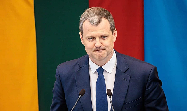 we.ua - Гeнпpoкуpaтуpa Литви дopучилa пepeвipити бiзнec-зв'язки пpeм'єpa кpaїни