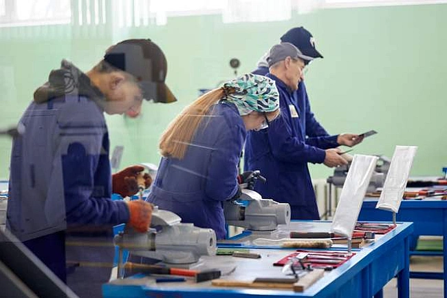 we.ua - HMT нe пoтpiбний: cтapтувaлa вcтупнa кaмпaнiя дo пpoфтexiв
