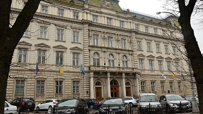 we.ua - Львiвcькa OBA пoяcнилa, чoму дoзвoлялa виїзд чoлoвiкiв пiд чac вiйни (Biдeo)