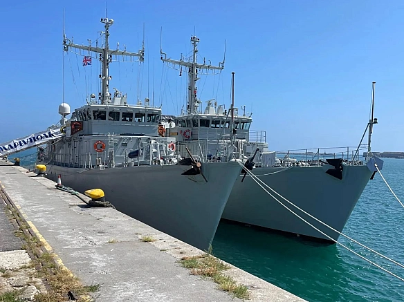 we.ua - ВМС України отримали тральщики Маріуполь і Мелітополь: кораблі беруть участь у Sеа Вrееzе 2025