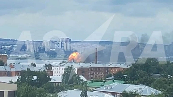 we.ua - Вибухи і пожежа: дрони атакували завод у російському Іжевську – там виготовляють безпілотники і ЗРК