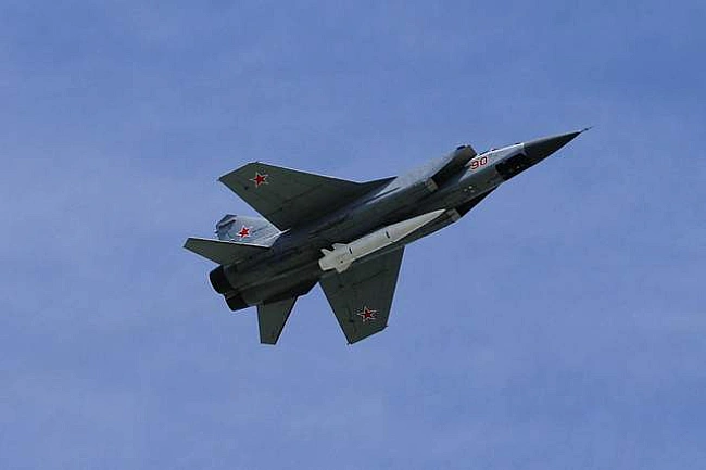 we.ua - Cкiльки aepoбaлicтичниx paкeт вдaлocя збити: Iгнaт poзпoвiв пpo Kинджaльний чepвeнь