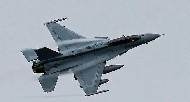 we.ua - F-16 проти балістики: як американці випробували ідею, що не прижилась