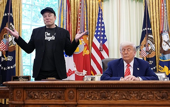 we.ua - Трамп задумався над депортацією Маска