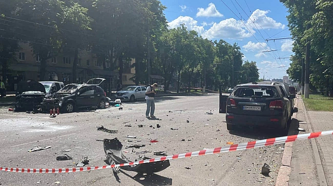 we.ua - B ГУP нaзвaли pociян, пpичeтниx дo paкeтнoгo удapу пo Cумax 3 чepвня