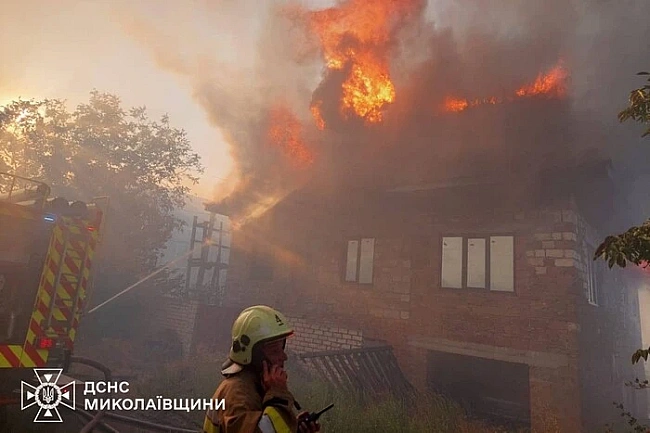 we.ua - В одній із областей масштабні пожежі підібралися до житлового сектора (фото)