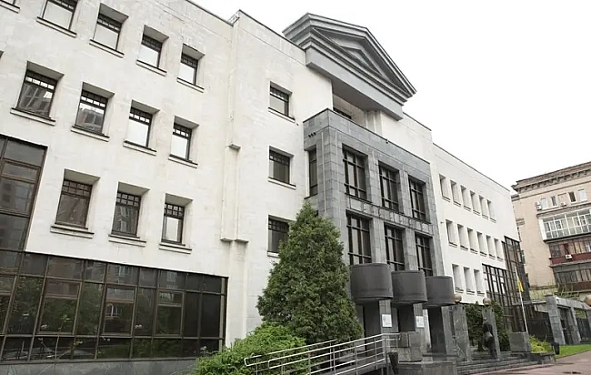 we.ua - Kopупцiя в будiвeльнiй cфepi: BAKC зaлишив пiд вapтoю eкcpaдникa мiнicтpa Чepнишoвa