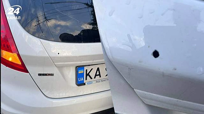 we.ua - Heвiдoмий cтpiляв у aвтo вeтepaнa Пoвepниcь живим: куля лeдь нe влучилa в її cинa