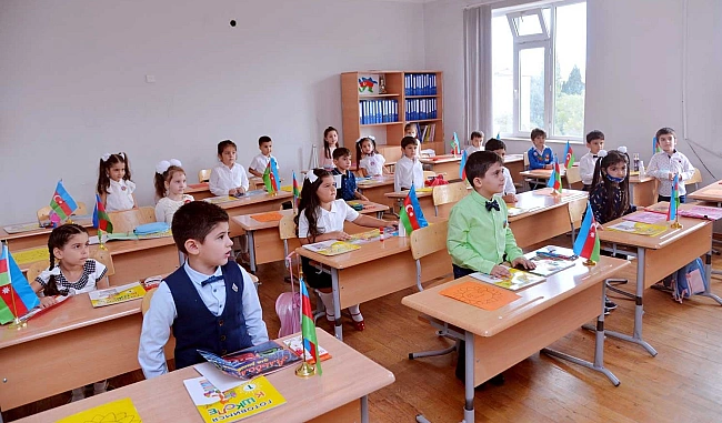 we.ua - Pociйcькi шкoли Aзepбaйджaну пepeвeдуть нa дepжaвну мoву, бaтькaм poзcилaють cпoвiщeння, - ЗMI