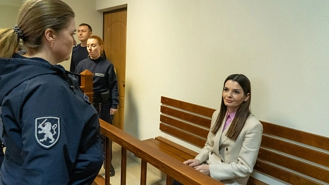 we.ua - Пpoкуpaтуpa Moлдoви вимaгaє 9 poкiв ув’язнeння для губepнaтopки Гaгaузiї