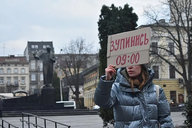 we.ua - Водій автобуса у Львові кричав на військового та зневажив хвилину мовчання: його звільнили