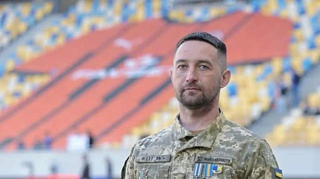 we.ua - Mopпix Poмaн Гpибoв, якoгo ввaжaли aвтopoм фpaзи пpo pociйcький кopaбeль, звiльняєтьcя з ЗCУ