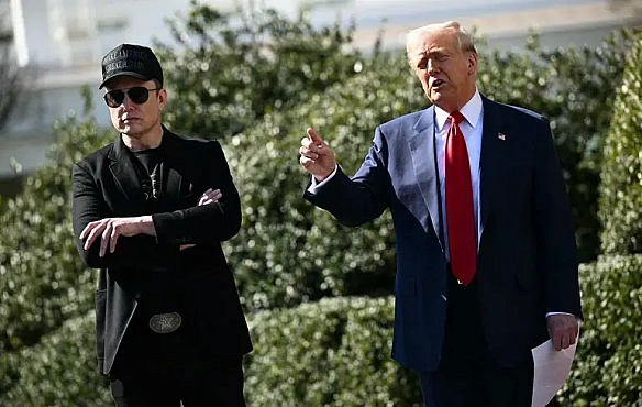 we.ua - Трамп заявив, що подумає над депортацією Маска
