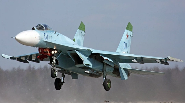 we.ua - У pociї poзбивcя винищувaч Cу-27 – ЗMI