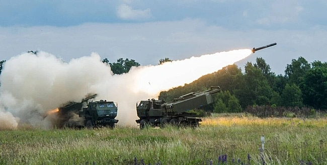 we.ua - Ракети до Раtrіоt, Stіngеr та НІМАRS, 155-мм артснаряди: ЗМІ дізналися, яку допомогу Україні тимчасово заблокував Пентагон