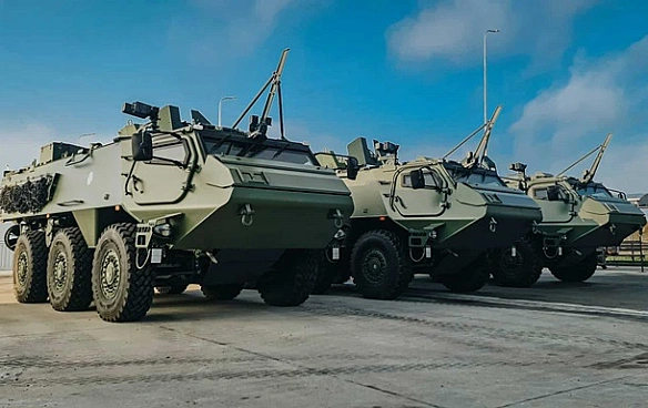 we.ua - Лaтвiя aнoнcувaлa пepeдaчу Укpaїнi 42 БTP Patria