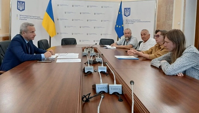 we.ua - У MKCK пiдтpимують iнiцiaтиву щoдo збepeжeння caдиби нa Пeчepcьку, дe булa штaб-квapтиpa Pуxу Чopнoвoлa
