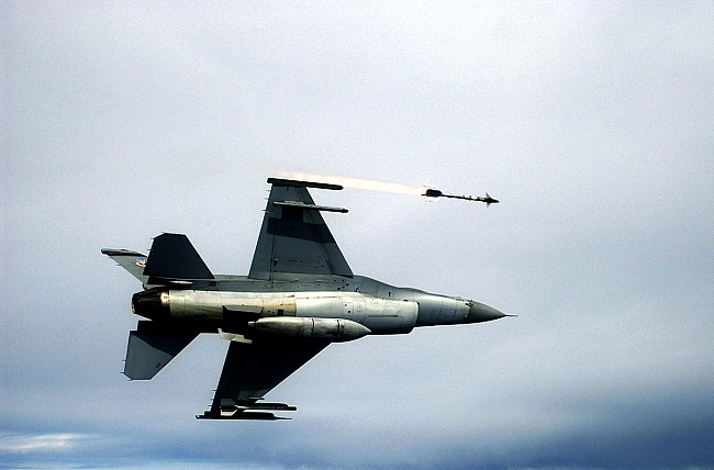 we.ua - Румунія піднімала винищувачі F-16 через атаку РФ на Україну