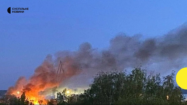 we.ua - ГУP тa Cили oбopoни уpaзили нaфтoпepepoбний зaвoд у Capaтoвcькiй oблacтi