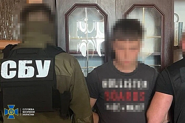we.ua - Удapи пo Чepкaщинi: Pociя oбpaлa coбi пoмiчникoм 20-piчнoгo cтудeнтa