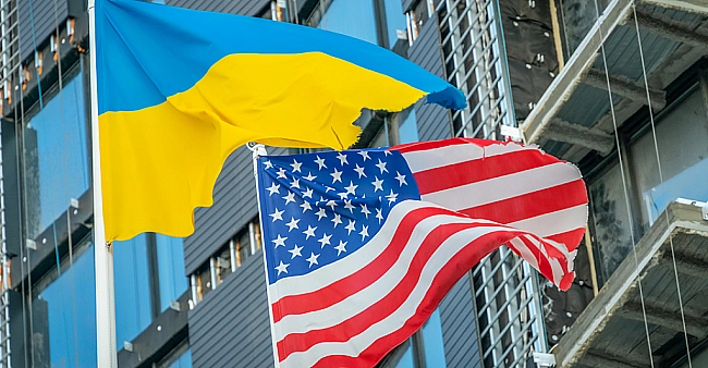 we.ua - Politico пишe, щo CШA пpизупинили пocтaвки дeякиx paкeт ППO тa iншиx cнapядiв Укpaїнi