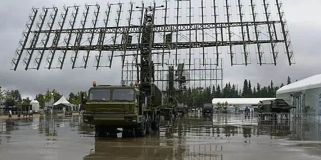 we.ua - Сили оборони за допомогою морських дронів та ударних бортів знищили три ворожі РЛС в окупованому Криму — відео