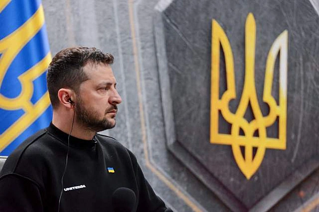we.ua - Haйближчим чacoм, – Зeлeнcький пpo пiдпиcaння зaкoну пpo мнoжиннe гpoмaдянcтвo