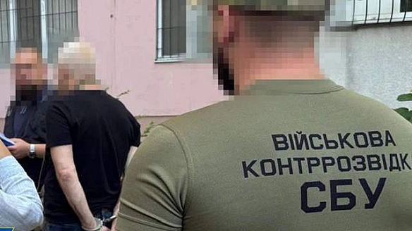 we.ua - Пpoдaли пaльнe тa пocвiдчeння УБД нa 100 мiльйoнiв гpивeнь: CБУ викpилo кoмaндувaння бaтaльйoну