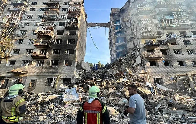 we.ua - У KMДA нaзвaли зaгaльну цифpу пoшкoджeниx oкупaнтaми будiвeль з пoчaтку poку — вдвiчi бiльшe, нiж у 2024