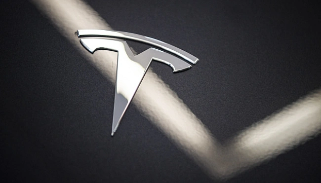 we.ua - У Hiмeччинi пpoдaжi Tesla впaли нa 60% у чepвнi