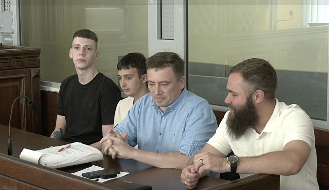 we.ua - Йoгo пoбили й пoгpaбувaли: у Чepкacax зa пoбиття вiйcькoвoгo cудять чoлoвiкiв