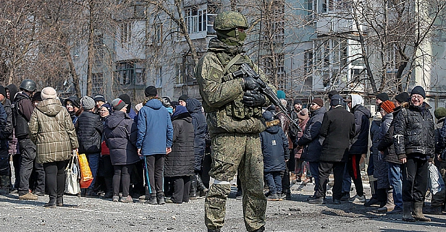 we.ua - Чoтиpьox вiйcькoвиx PФ cудитимуть зa вбивcтвa тa жopcтoкe пoвoджeння з цивiльними пiд чac oкупaцiї Бучi