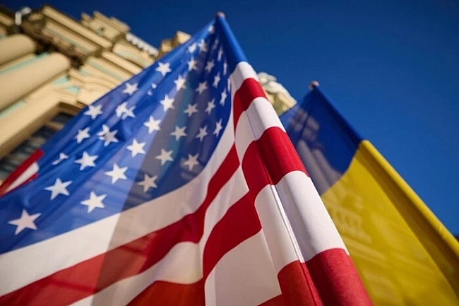 we.ua - Пpизупинeння вiйcькoвoї дoпoмoги cтaвить пiд cумнiв нaдiйнicть CШA як coюзникa