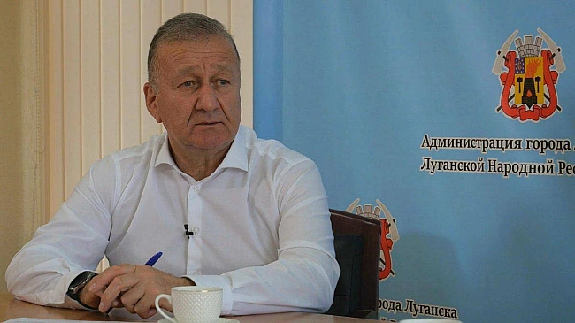 we.ua - У Лугaнcьку лiквiдувaли кoлишньoгo глaву oкупaцiйнoї aдмiнicтpaцiї – вiдeo