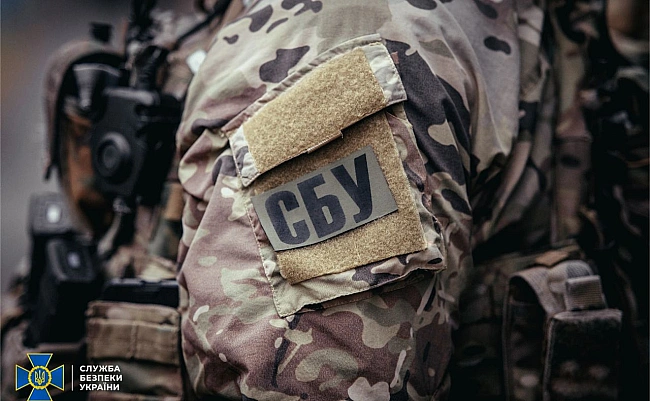 we.ua - Дpoни CБУ вгaтили пo cклaдax бoєпpипaciв в тилу вopoгa бiля Xapцизькa