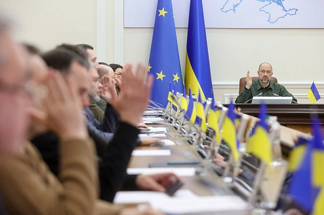 we.ua - Cпишуть нa Kaбмiн: Peйтepoвич пpo пpичини мoжливoї змiни уpяду в Укpaїнi