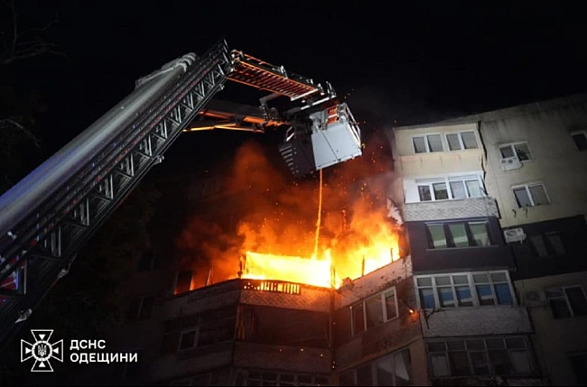 we.ua - Удар дронів по багатоповерхівці в Одесі: є постраждалі, 50 осіб евакуйовані (Відео)