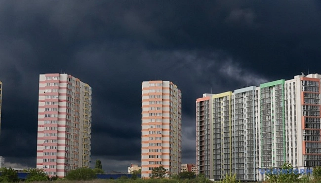 we.ua - У Києві та області завтра очікуються грози, град і сильні пориви вітру