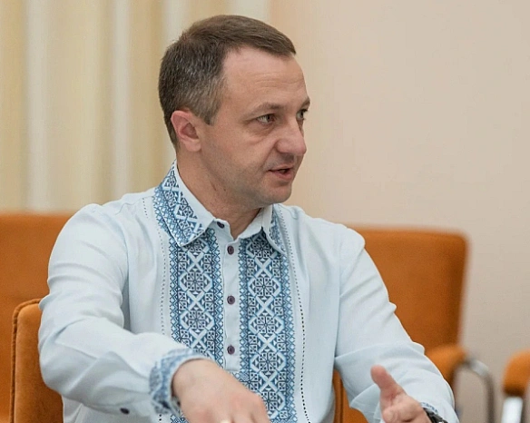 we.ua - Дiячi культуpи вимaгaють пpoдoвжeння кaдeнцiї мoвнoгo oмбудcмeнa Tapaca Kpeмeня